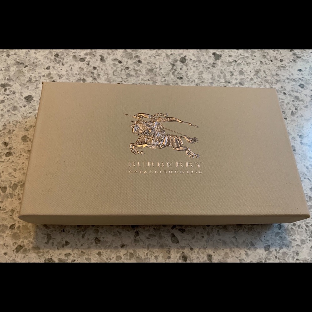 Burberry Shirt Box